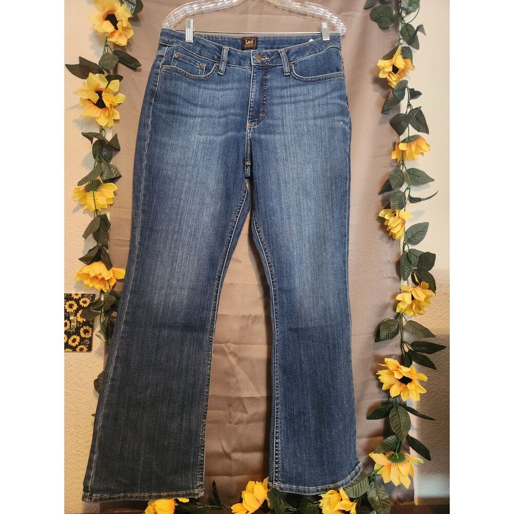 NWT Lee Womens Bootcut Jeans Mid Rise Friction Resistant Stretch Denim 12 Short